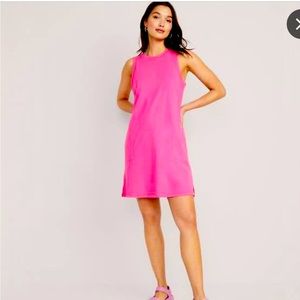 Old Navy size S pink dress with pockets! Perfect for summer or a coverup!